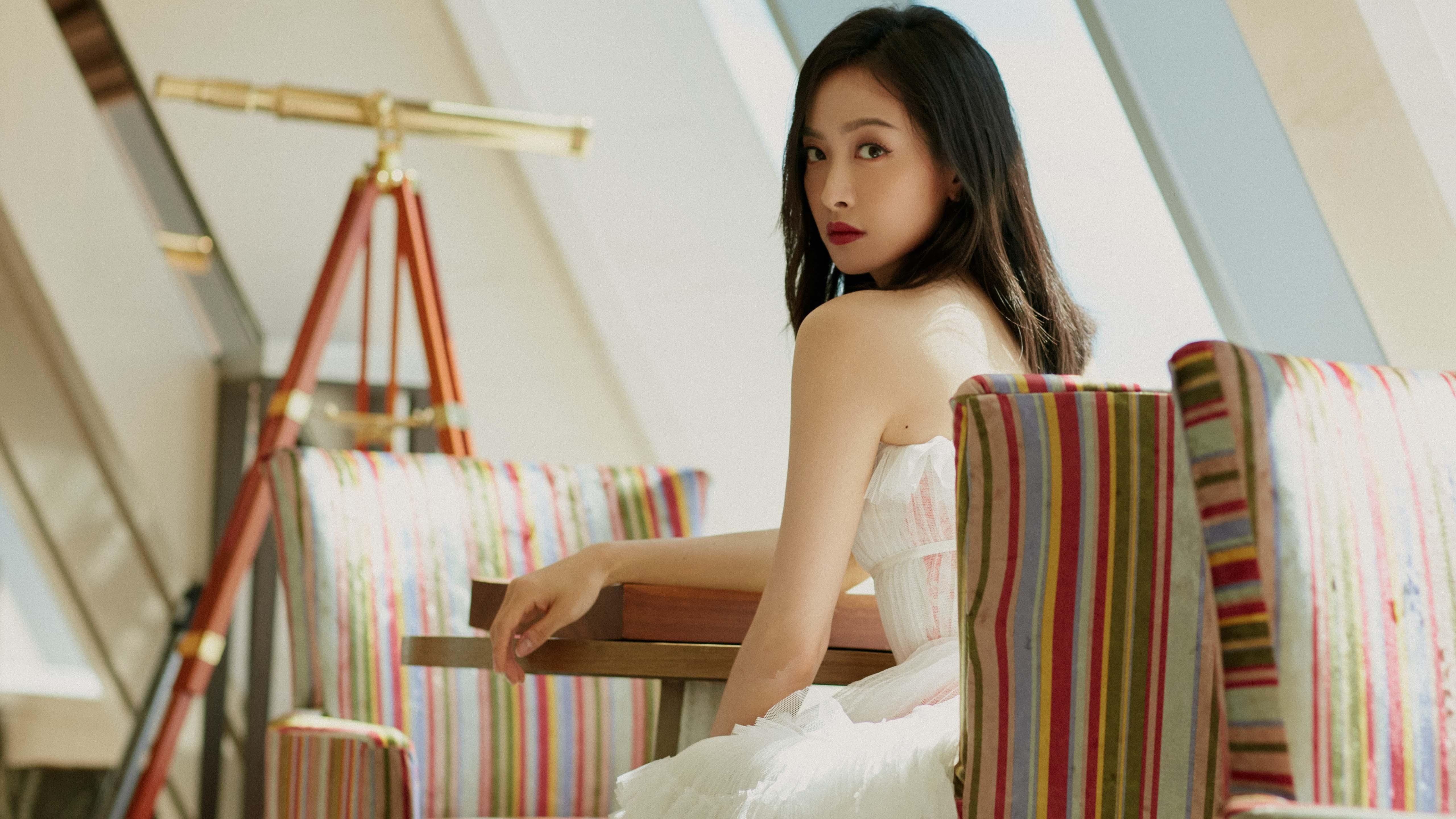 AYX体育官网-拉文称提升抗压能力是未来重点，拉文的弹跳力已经超越乔丹了吗