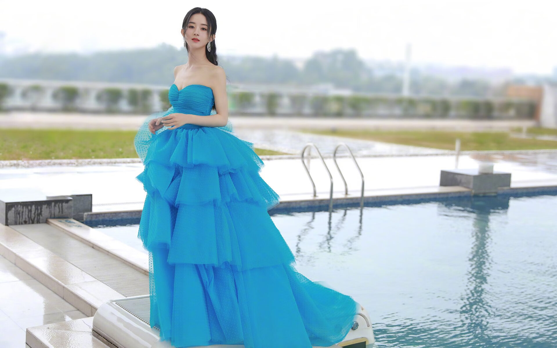 最后一分钟的争议点球决定比赛结果